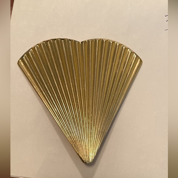 Vintage Fan Shaped Scarf Clip Art Deco - Picture 1 of 6